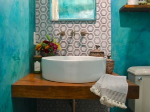 Kara-Paslay_Combs-Powder-Room-sink.jpg.rend.hgtvcom.1280.960